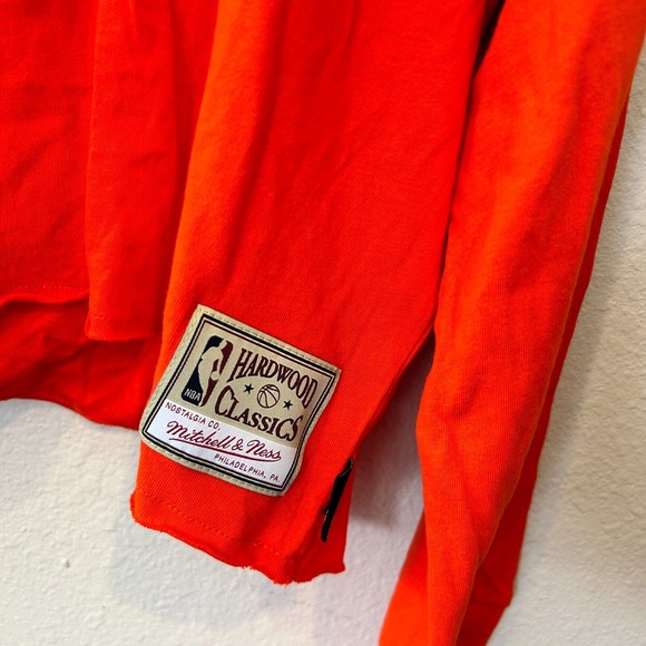 NEW Womens XL MITCHELL AND NESS NBA NEW YORK KNICKS CREWNECK Crop Top Shirt - Picture 3 of 10